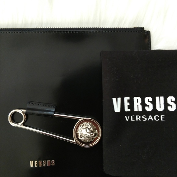 Authentic Lion Versus Versace Clutch - Picture 3 of 5